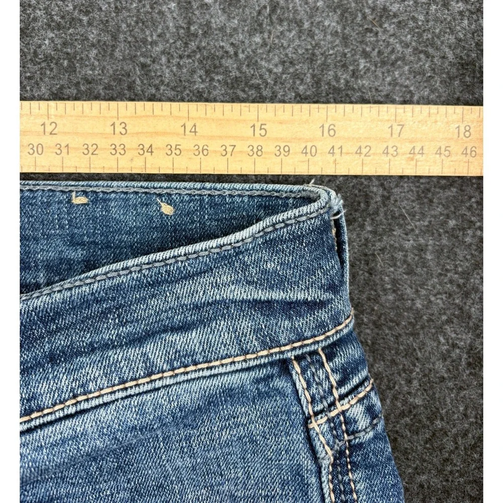 Cody James Mens Medium Wash Bootcut Western Denim Jeans 31x32 (FITS 32x31)